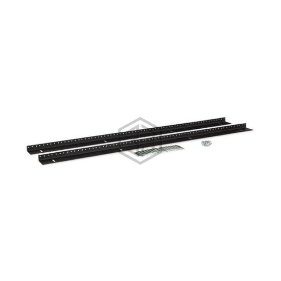 3160-3-002-22 - Kendall Howard - Box Accessories