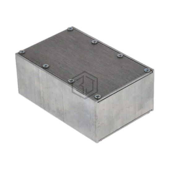 3306 - Pomona Electronics - Boxes