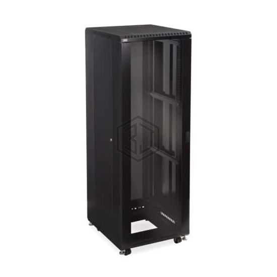 3103-3-024-37 - Kendall Howard - Boxes