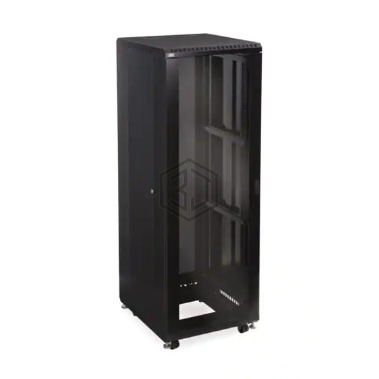 3100-3-024-37 - Kendall Howard - Boxes