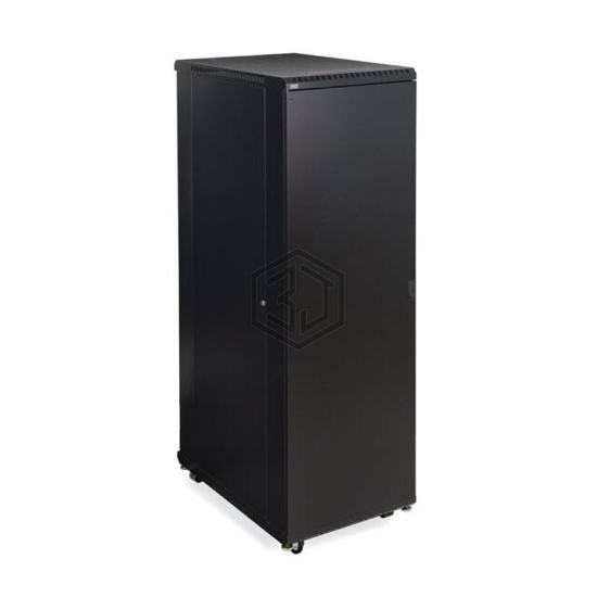 3106-3-001-37 - Kendall Howard - Boxes