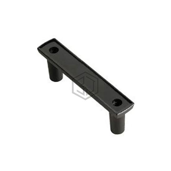 4560 - Davies Molding, LLC - Handles