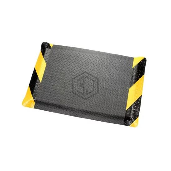 276017CB - Apache Mills - Maintenance - Mats