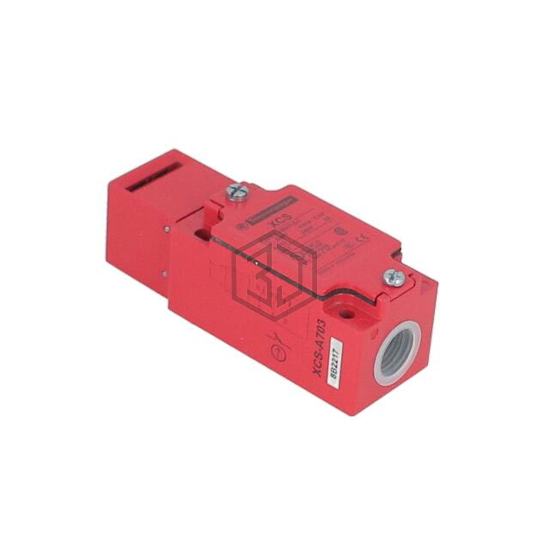 XCSA703 - Schneider Electric - Interlock Switches